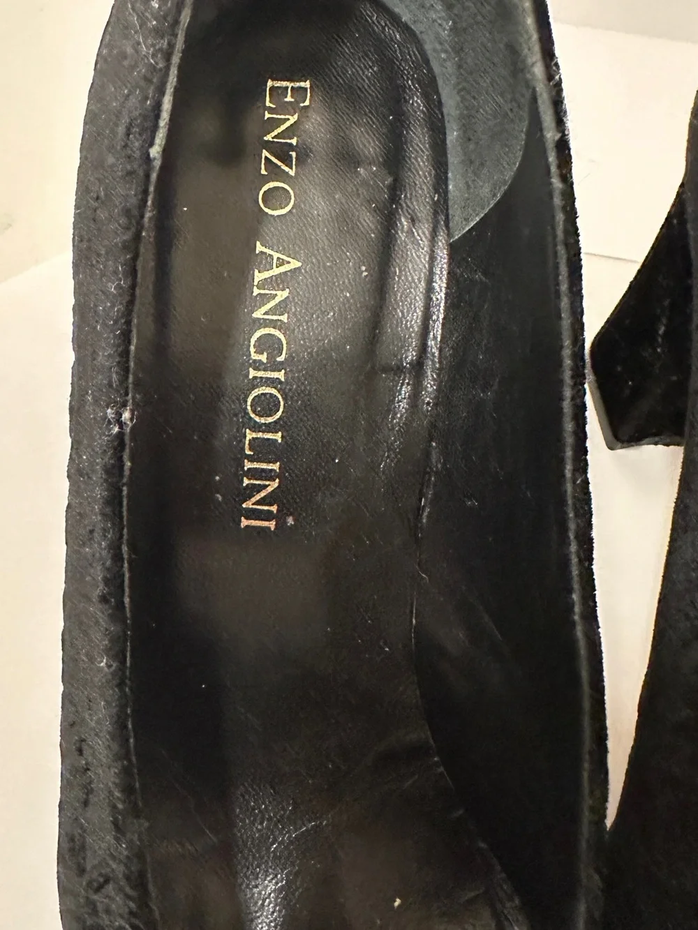 Enzo Angiolini elegant black